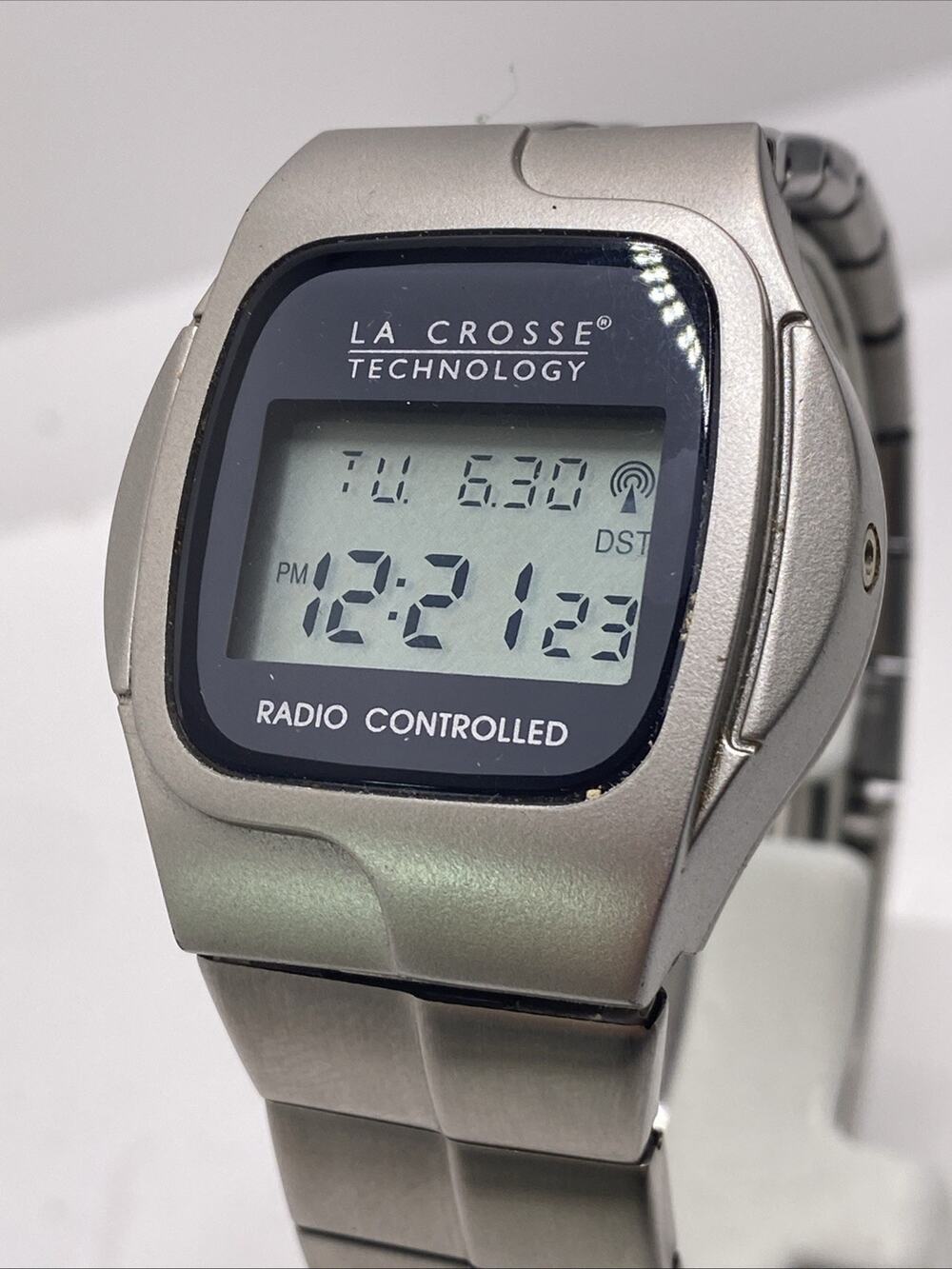 La Crosse Technology Mens Radio Controlled Watch Works New Battery